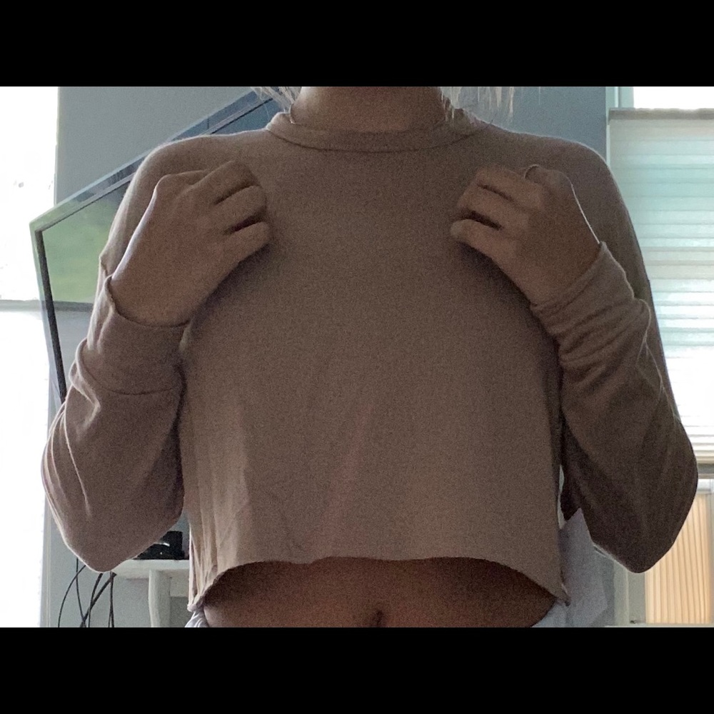 cropped long sleeve